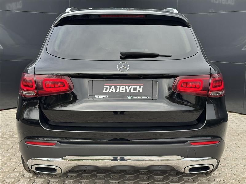 Mercedes-Benz GLC 2,0 220d 4MATIC AT ČR - fotka 8 z 30