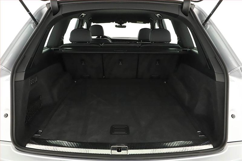 Audi Q7 (2021) 45 TDI - fotka 19 z 21