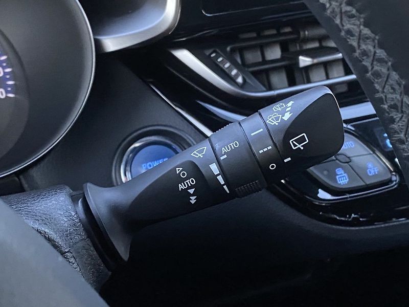 Toyota C-HR 1.8HSD, ČR-2m, Lime Edition - fotka 16 z 28