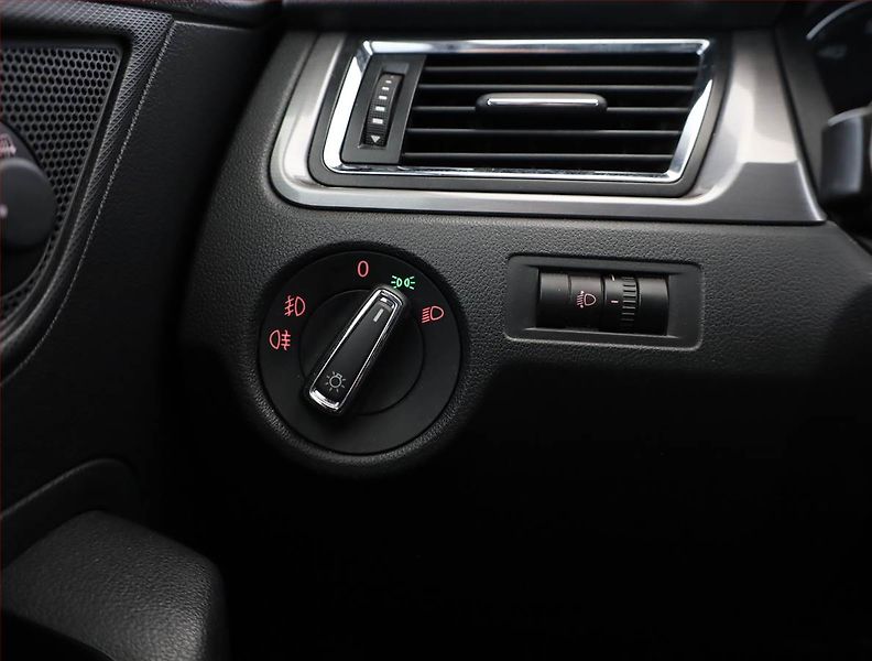Seat Toledo (2015) 1.2 TSI, Serv.kniha, Navi - fotka 14 z 18