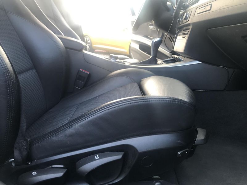 BMW Řada 3 325i 160 KW,MAN,NAVI.... - fotka 11 z 16
