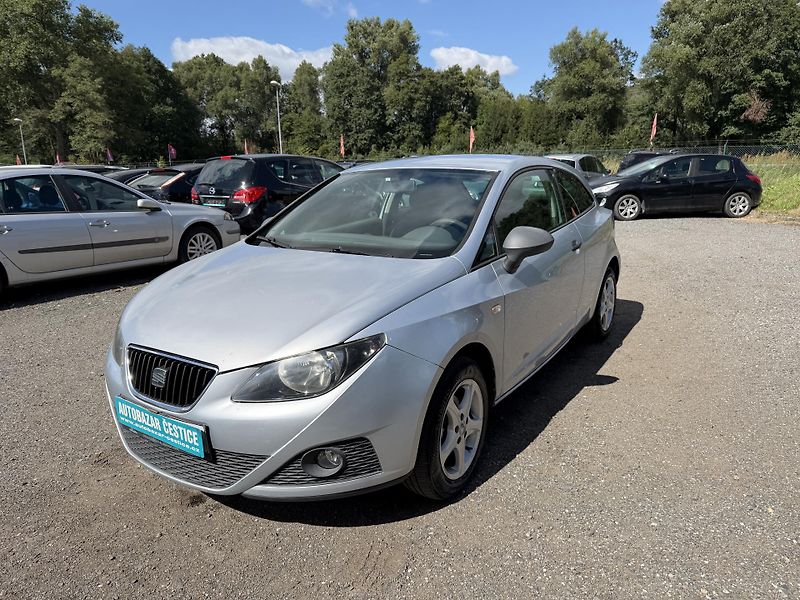 Seat Ibiza 1.4i REZERVACE - fotka 3 z 22