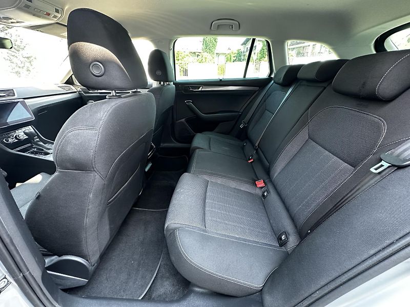 Škoda Superb 2.0TDi-110KW-DSG-DPH-STYLE-NAV - fotka 8 z 20