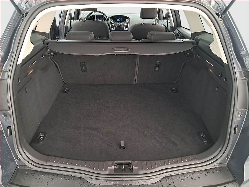 Ford Focus (2014) 1.6 TDCi, Tempomat - fotka 14 z 19