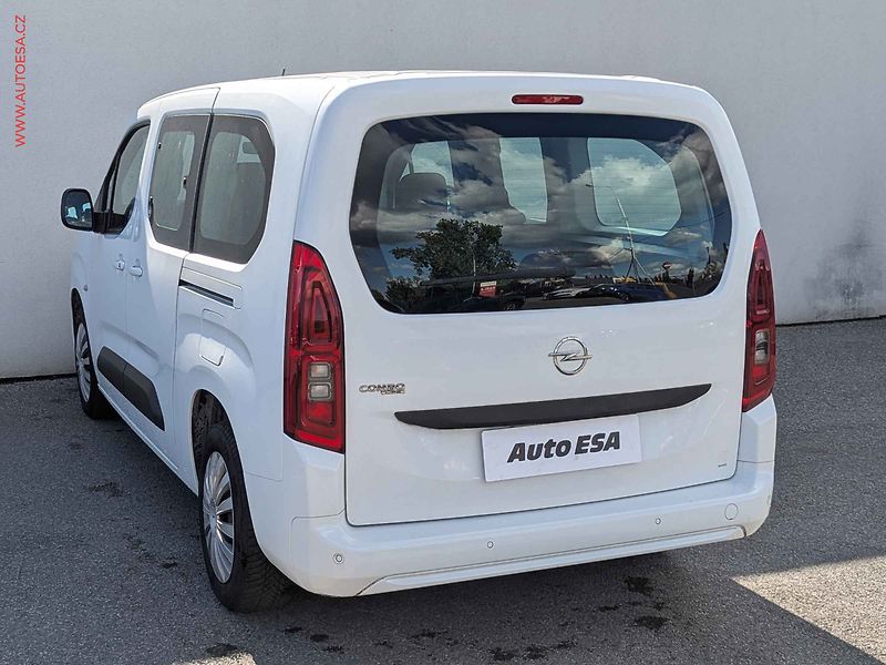 Opel Combo (2020) 1.5CDTi MAXi XL, Life, +kola - fotka 6 z 16