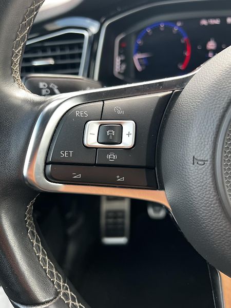 Volkswagen T-Roc 1.5TSI 110kW SPORT DPH TZ - fotka 9 z 24