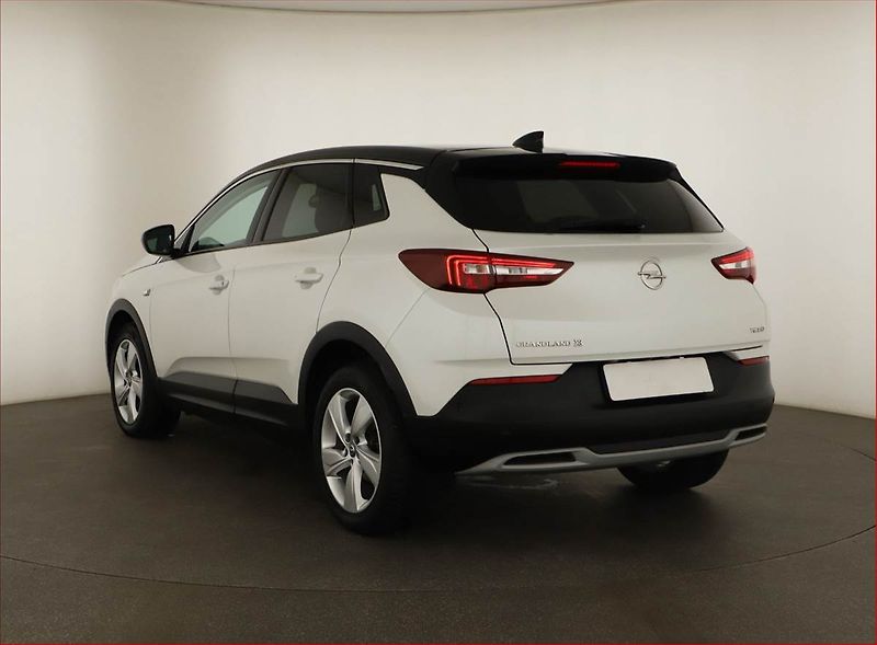 Opel Grandland X (2018) 1.2 Turbo, Automat, Serv.kniha - fotka 4 z 19