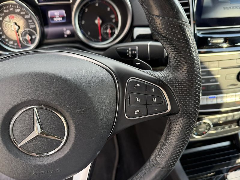 Mercedes-Benz GLE (2017) 350 d 4MATIC SUV - fotka 34 z 48