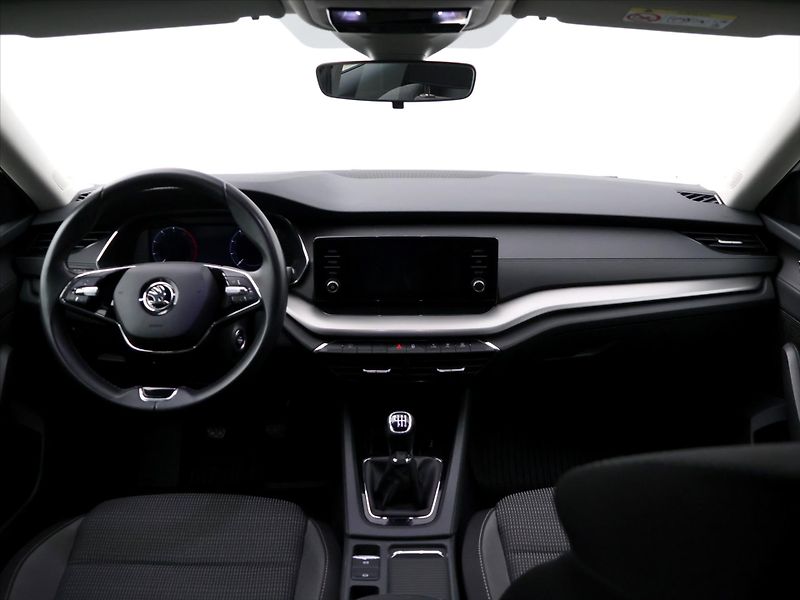 Škoda Octavia 2,0 TDI 110kW CZ 1.Maj DPH LED - fotka 20 z 27
