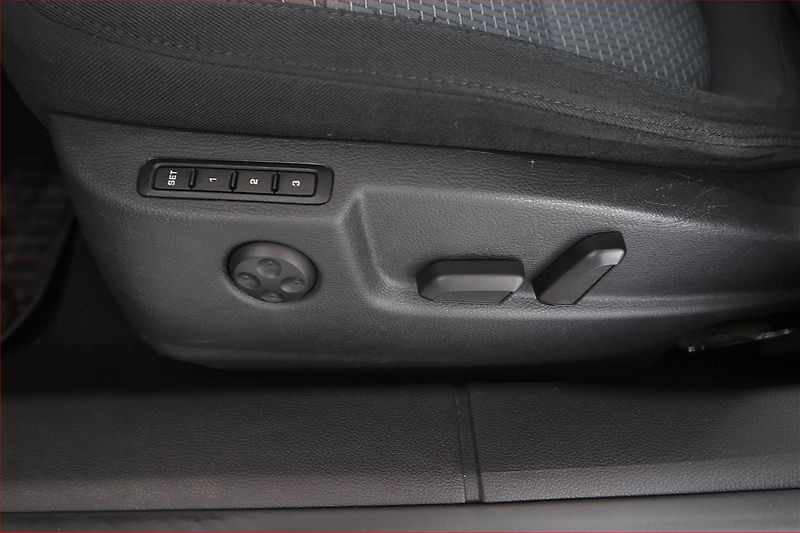 Škoda Superb (2013) Comfort 2.0 TDI, Automat - fotka 18 z 18