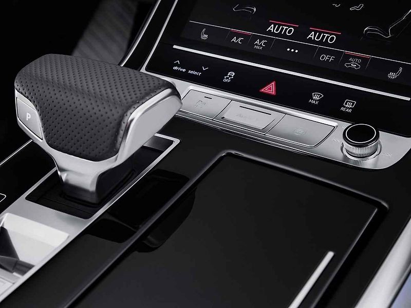 Audi Q8.