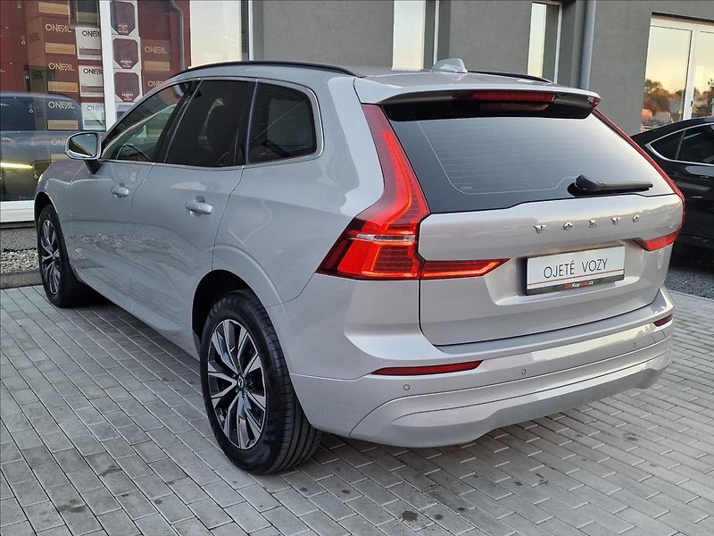 Volvo XC60 B5 AWD Momentum Pro,ČR,1.Maj. - fotka 8 z 50