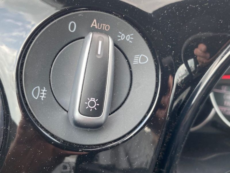 Volkswagen Beetle (2014) 1,2 TSI (77kW) Aut. BA - fotka 20 z 25