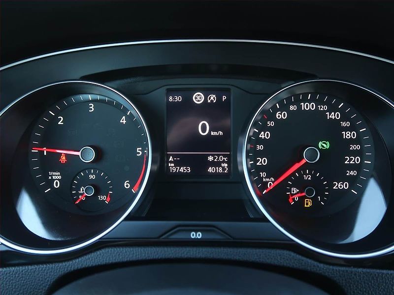 Volkswagen Passat (2019) 2.0 TDI, Automat, Serv.kniha - fotka 11 z 19