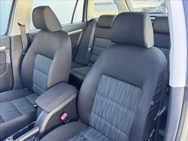 Škoda Octavia 2,0 TDI ELEGANCE tažné původČR - fotka 22 z 50