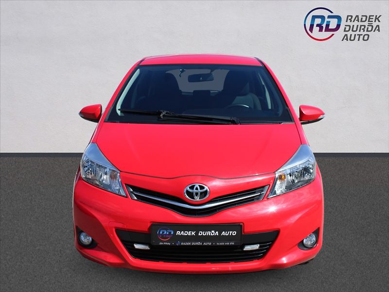 Toyota Yaris 1,3 VVT-i  NOVÉ V ČR,TAŽNÉ - fotka 2 z 25