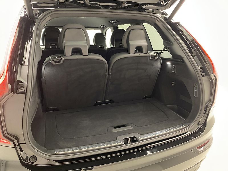 Volvo XC90 (2026) B5 AWD AUT BLACK EDITION PLUS  - fotka 23 z 71