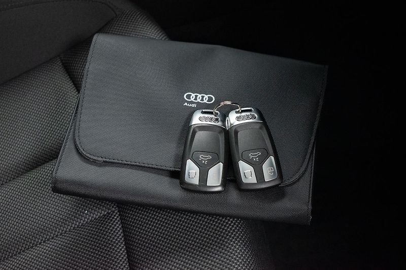 Audi A4 2.0 TDI 120kW ACC*VIRTUAL*DPH - fotka 35 z 39