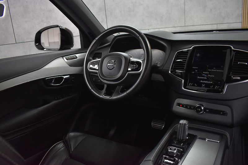Volvo XC90 B5 AWD R-DESIGN*POLESTAR CHIP* - fotka 8 z 46