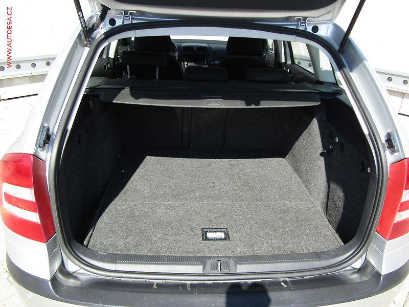 Škoda Octavia (2008) 1.9 TDi, xenon, autoAC - fotka 7 z 19