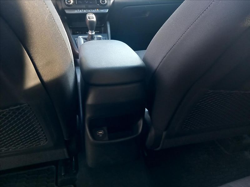 Hyundai Kona 1,0 TGDI SMART, tažné zař. - fotka 18 z 25