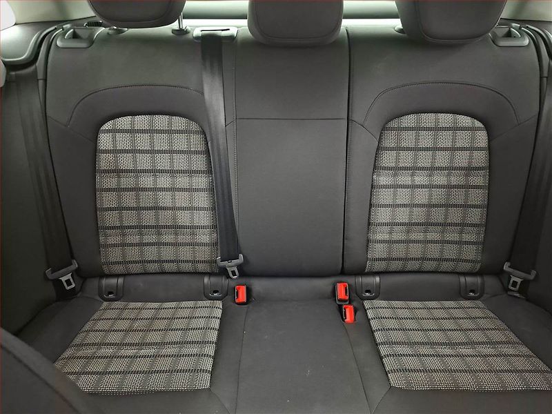 Audi Q3 (2016) 2.0 TDI, ČR,1.maj, Tempomat - fotka 10 z 19