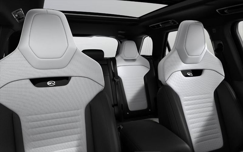 Land Rover Range Rover Sport (2026) 4,4 SV P635 - fotka 7 z 8