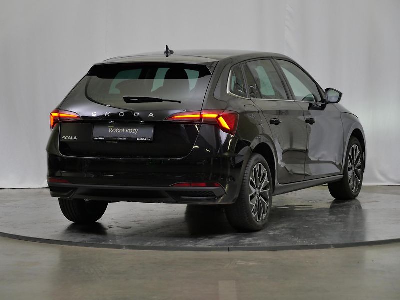 Škoda Scala - fotka 2 z 23