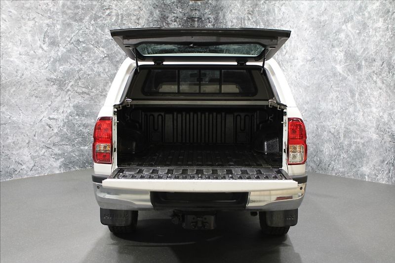 Toyota Hilux 2,4 D-4D 150 4x4 1.majitel, CZ - fotka 5 z 33