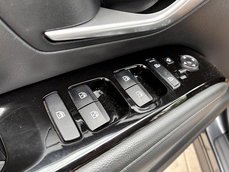 Hyundai Tucson 1.6T-GDi 110kW REZERVACE - fotka 29 z 36