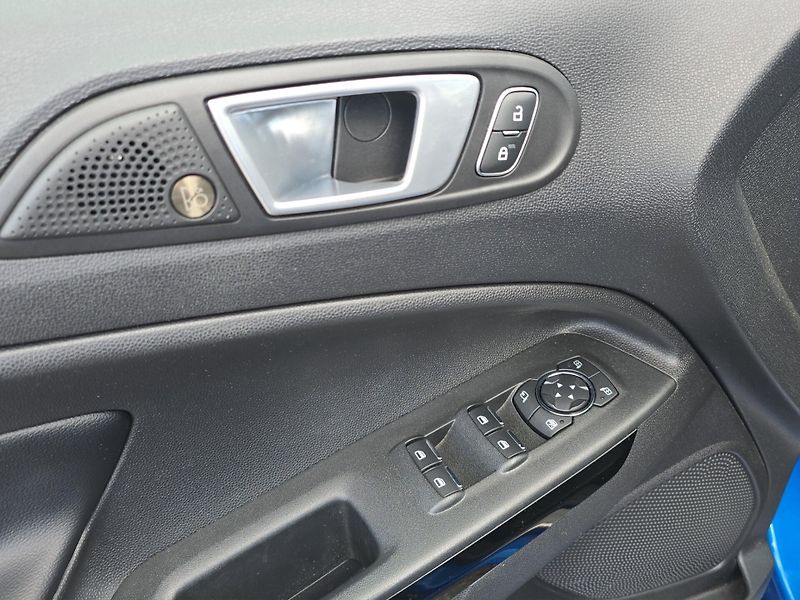Ford EcoSport (2020) ST-Line 1.0 EcoBoost 92kw, ČR, - fotka 17 z 27