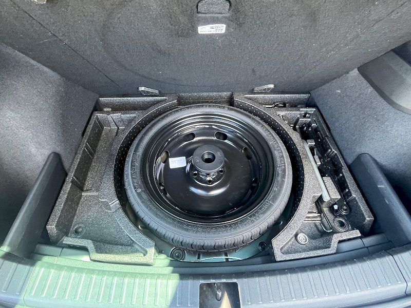 Škoda Karoq (2021) Sportline 2.0TSi 140kW 4x4 7°a - fotka 15 z 30