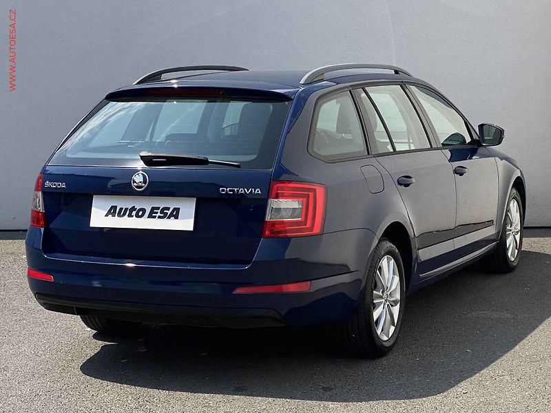 Škoda Octavia (2015) 1.6 TDI, ČR, AC, temp - fotka 4 z 16