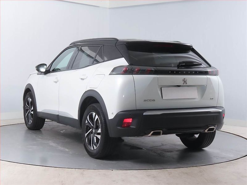 Peugeot 2008 (2022) GT Line 1.2 PureTech - fotka 4 z 15