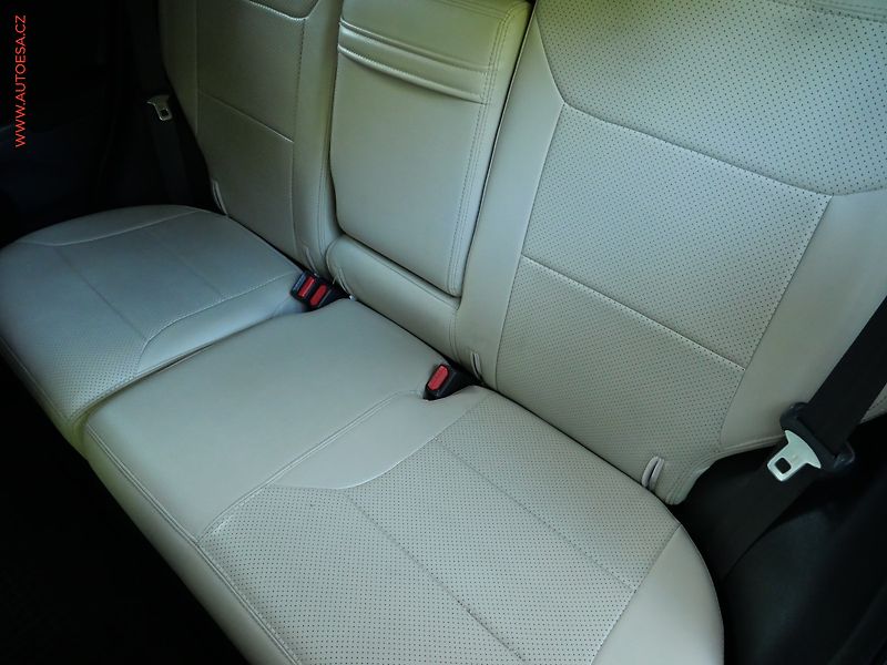 Honda CR-V (2016) 2.0i 4WD, ČR, Comfort - fotka 10 z 24