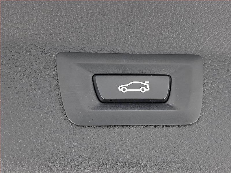 BMW Řada 2 (2016) 216d Gran Tourer, Navi - fotka 22 z 22