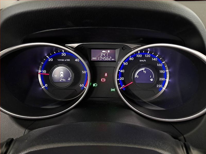 Hyundai ix35 (2014) 1.7 CRDi, Tempomat - fotka 11 z 18
