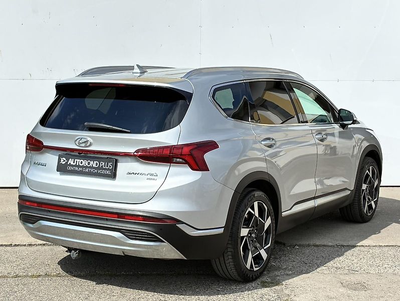 Hyundai Santa Fe 2.2 CRDI AWD 8DCT Premium - fotka 2 z 24