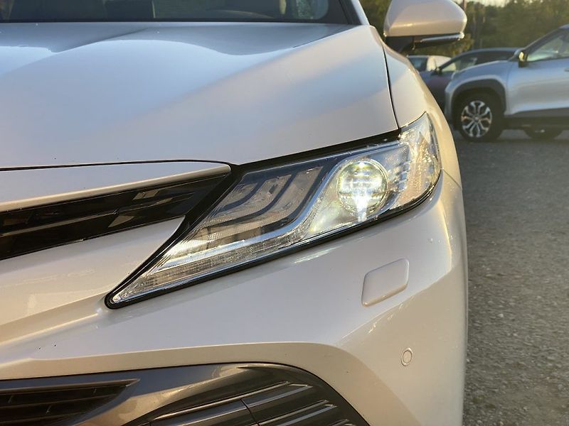 Toyota Camry 2.5HSD, ČR, Executive VIP, JBL - fotka 8 z 19