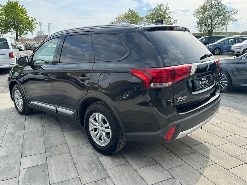 Mitsubishi Outlander (2017) Invite 2.0i MIVEC - fotka 7 z 27