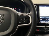 Volvo XC60 B4 AWD MOMENTUM PRO AUT - náhled 25