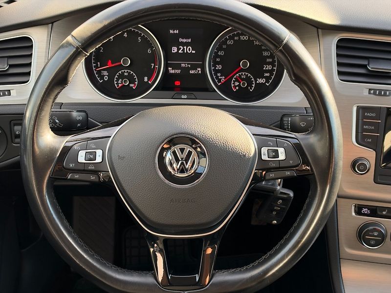 Volkswagen Golf (2015) Rabbit 1.2 TSI 63kW EA211 - fotka 16 z 33