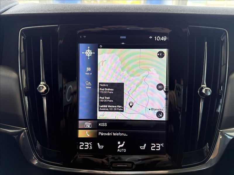 Volvo V90 2,0   140kW,D4,AWD,SERVISKA, - fotka 21 z 34