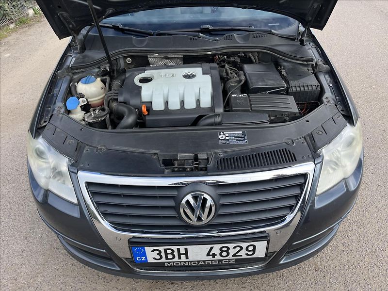 Volkswagen Passat 1,9 TDi KLIMA ROZVODY - fotka 26 z 32