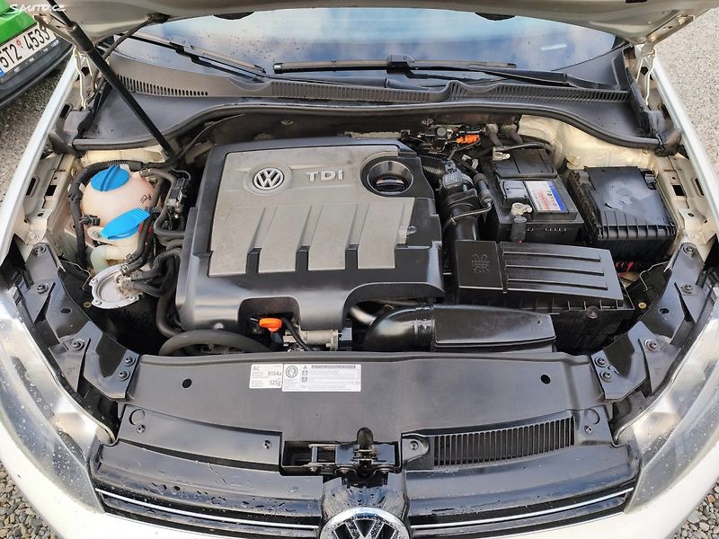 Volkswagen Golf (2011) - fotka 10 z 31