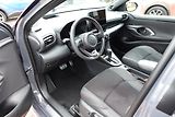 Toyota Yaris 1,5 HEV GR SPORT VIP Skyview - náhled 11
