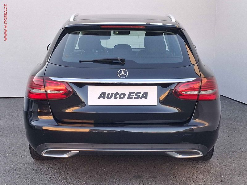 Mercedes-Benz Třídy C (2018) 2.0CDi C220, Avantgarde, AT - fotka 5 z 21