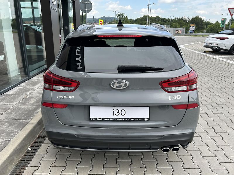 Hyundai i30 WG 26 1,6 T-GDI DCT N LINE - fotka 5 z 29