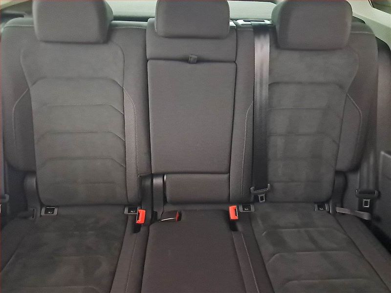 Volkswagen Tiguan (2017) 2.0 TDI, Automat, Navi - fotka 10 z 22