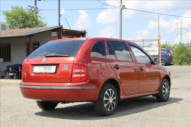 Škoda Fabia 1,4 i  STK 4/2028, 94.770 km - fotka 5 z 18
